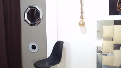 Snapshot of drake_the_kingmaster chatting on February 2025 10:22:02 PM ig kingmaster777 online show from February 2025 10:22:02 PM