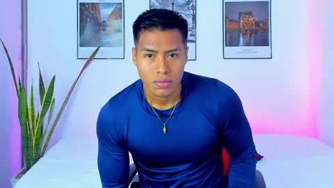 Snapshot of drake_thonson chatting on October 2025 03:08:01 AM drake_thonson online show from October 2025 03:08:01 AM