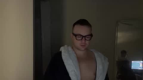 Snapshot of drakebrooks7 chatting on January 2026 04:50:01 AM drakebrooks7 online show from January 2026 04:50:01 AM