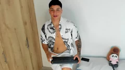 Snapshot of drakesmith02 chatting on April 2026 10:19:02 PM Drake Smith online show from April 2026 10:19:02 PM