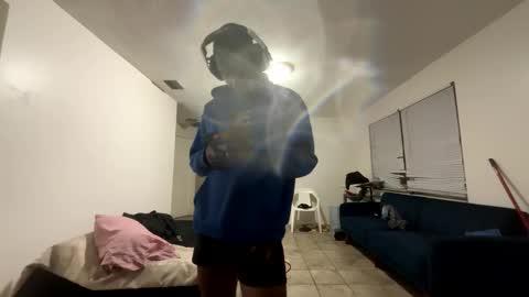 Snapshot of drakoblush chatting on May 2026 07:36:02 AM Dru online show from May 2026 07:36:02 AM