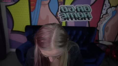 Lina online show from April 2026 05:52:01 AM