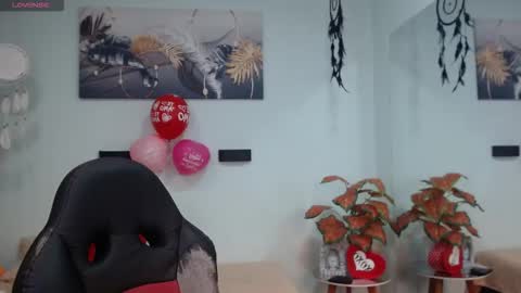 Snapshot of draxblade chatting on February 2026 06:37:01 PM DraxBlade online show from February 2026 06:37:01 PM