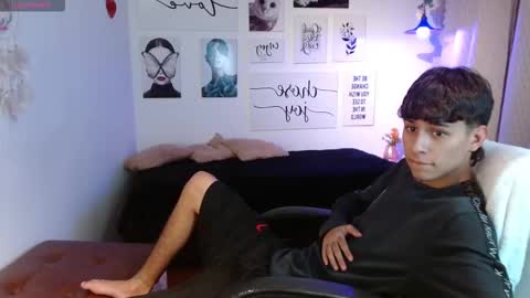 Snapshot of draxblade chatting on March 2026 08:26:02 PM DraxBlade online show from March 2026 08:26:02 PM