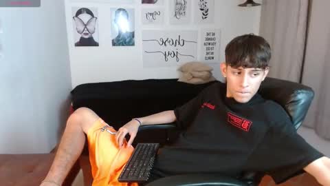 Snapshot of draxblade chatting on March 2026 07:54:01 PM DraxBlade online show from March 2026 07:54:01 PM