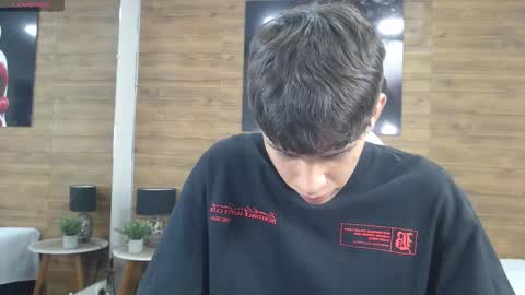 Snapshot of draxblade chatting on March 2026 07:20:01 PM DraxBlade online show from March 2026 07:20:01 PM