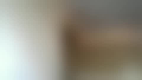 new profile Aircum99  online show from December 2025 06:37:02 PM