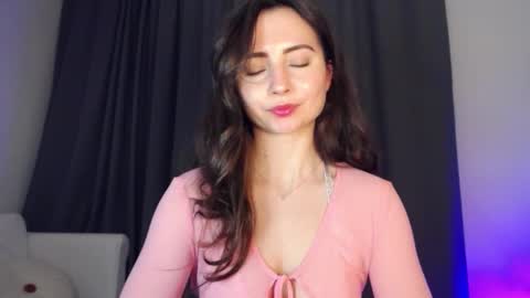 Nicole online show from January 2025 05:44:02 PM