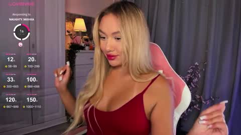 Snapshot of dreamaise chatting on October 2025 01:42:02 PM  Mary   pvt open    use pink and blue app lovense online show from October 2025 01:42:02 PM