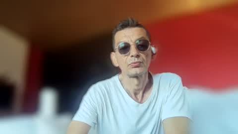 Snapshot of dreambob chatting on July 2026 06:27:01 AM Dreambob online show from July 2026 06:27:01 AM