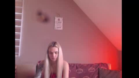 A girl online show from February 2026 08:22:01 AM