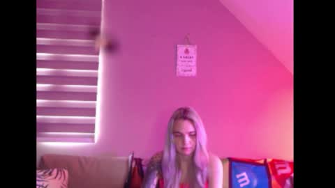 A girl online show from February 2026 08:26:01 AM