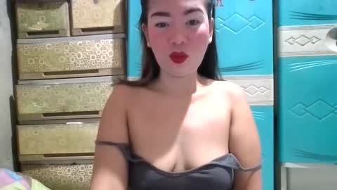 Snapshot of dreamer_17 chatting on January 2026 12:15:02 AM Maui online show from January 2026 12:15:02 AM