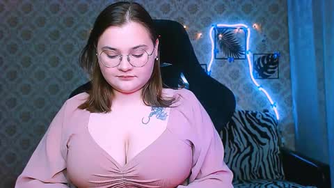 Snapshot of dreamforyoue2 chatting on December 2025 07:20:02 PM dreamforyoue2 online show from December 2025 07:20:02 PM