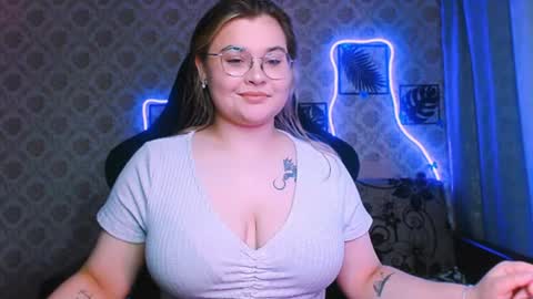 Snapshot of dreamforyoue2 chatting on June 2026 04:42:01 PM dreamforyoue2 online show from June 2026 04:42:01 PM
