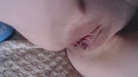 Snapshot of dreamgirl7777777 chatting on April 2026 01:57:02 PM Olivia and Max online show from April 2026 01:57:02 PM