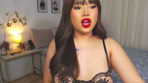 Snapshot of dreamgirlheaven chatting on January 2025 06:46:01 AM Heaven online show from January 2025 06:46:01 AM