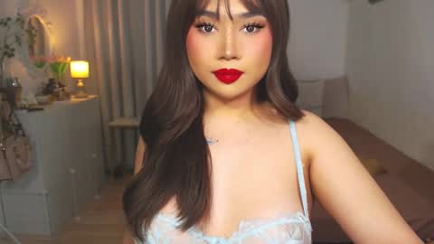 Snapshot of dreamgirlheaven chatting on January 2025 07:45:02 AM Heaven online show from January 2025 07:45:02 AM