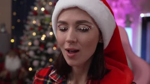 Sarah online show from December 2024 10:16:01 PM