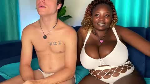 Snapshot of dreaminterracial chatting on November 2025 09:30:01 AM InterracialDream online show from November 2025 09:30:01 AM