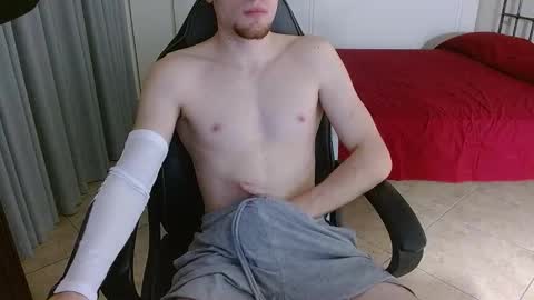 Snapshot of dreammicok chatting on September 2025 12:35:01 AM DreamBoy online show from September 2025 12:35:01 AM