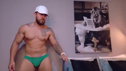 Snapshot of dreammr1 chatting on April 2026 07:33:02 PM cris online show from April 2026 07:33:02 PM