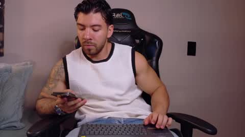 Snapshot of dreammr1 chatting on June 2026 11:21:01 PM cris online show from June 2026 11:21:01 PM