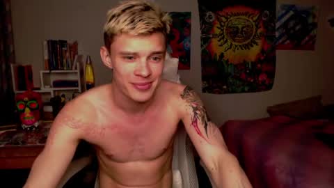 Snapshot of dreamyadam chatting on April 2026 07:05:01 PM Adam Dream online show from April 2026 07:05:01 PM