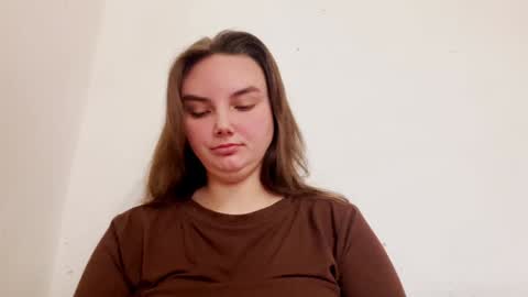 Snapshot of dreamyblushfairy chatting on December 2024 10:28:02 AM Mila online show from December 2024 10:28:02 AM