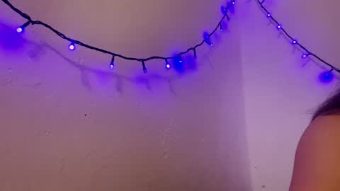 Snapshot of dreamyblushfairy chatting on December 2024 07:27:02 AM Mila online show from December 2024 07:27:02 AM