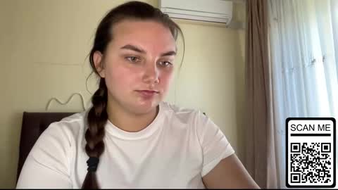 Snapshot of dreamyblushfairy chatting on September 2025 02:39:02 PM Mila online show from September 2025 02:39:02 PM