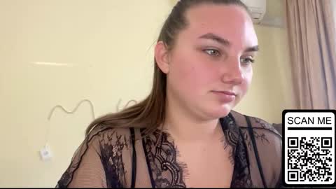 Snapshot of dreamyblushfairy chatting on September 2025 02:19:01 PM Mila online show from September 2025 02:19:01 PM