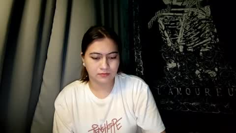 Snapshot of dreamycreamyst chatting on January 2025 02:51:02 PM dreamycreamyst online show from January 2025 02:51:02 PM