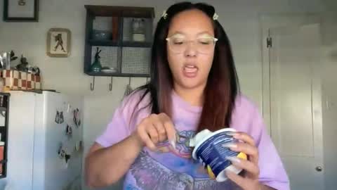 RIRI OR DREAMY online show from March 2026 04:59:01 PM