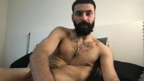 drewwho_ online show from December 2025 05:42:01 PM