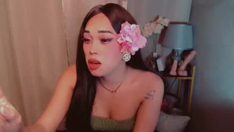 Dreyana online show from November 2025 06:14:01 PM