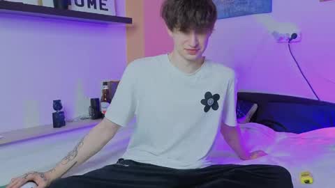 Snapshot of drinklinov chatting on April 2026 02:27:02 PM Mark online show from April 2026 02:27:02 PM