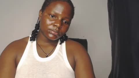 Snapshot of dripping_pussy0 chatting on September 2025 08:52:02 AM Layla online show from September 2025 08:52:02 AM