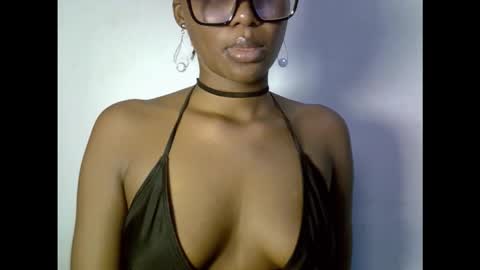 Snapshot of drippingpussy__ chatting on October 2025 07:58:01 PM drippingpussy__ online show from October 2025 07:58:01 PM