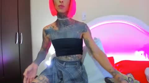 drippyorlove online show from January 2025 10:53:02 PM