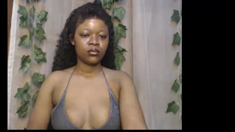 Snapshot of dripqueenx chatting on February 2026 08:07:02 AM linda online show from February 2026 08:07:02 AM