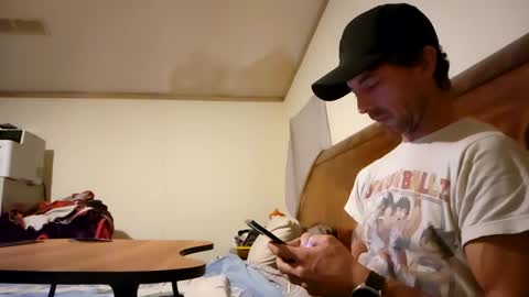 Snapshot of dritylilboy chatting on January 2025 04:09:02 AM Inexperienced catfish online show from January 2025 04:09:02 AM