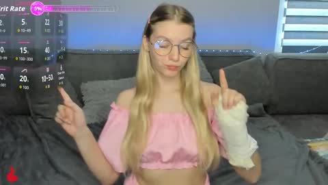 Hanna online show from October 2025 05:37:01 AM