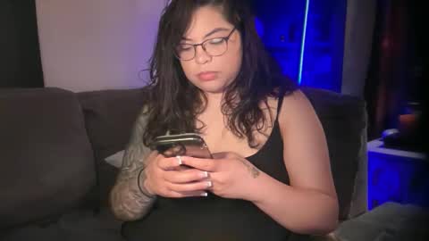 Snapshot of drizzypeach602 chatting on April 2026 03:42:01 AM Drizzypeach602 online show from April 2026 03:42:01 AM