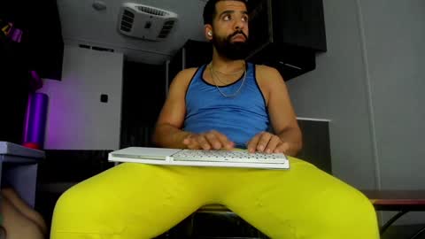 Snapshot of drizzys_room chatting on January 2025 12:06:02 PM DirtyDrizzy online show from January 2025 12:06:02 PM