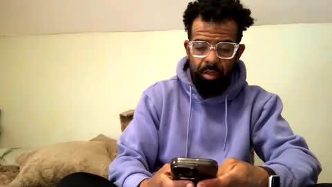Snapshot of drizzys_room chatting on April 2026 12:11:02 PM DirtyDrizzy online show from April 2026 12:11:02 PM