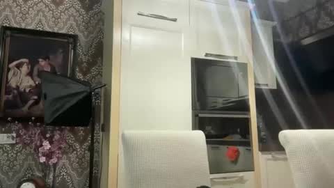 Dr. Resa online show from February 2025 05:28:01 PM