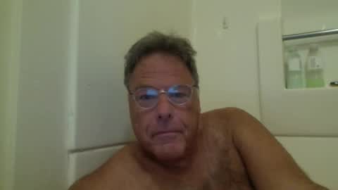 drummersrock92118 online show from April 2026 09:57:01 AM