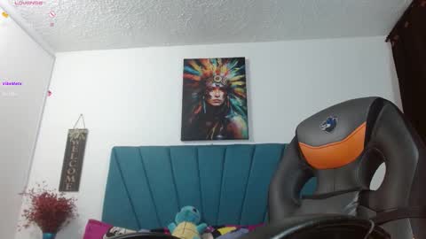 Dubraska  online show from November 2025 09:06:01 PM