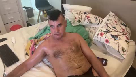 Snapshot of dudecuzbeo chatting on January 2025 02:53:02 PM dudecuzbeo online show from January 2025 02:53:02 PM